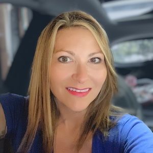 Meet your Posher, Kelly